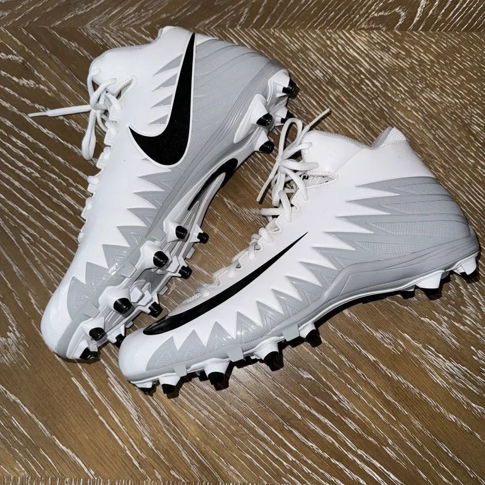 NIKE Alpha Menace 12 Men's Football Cleats WHITE/ Black/Gray ~‎ EXCELLENT